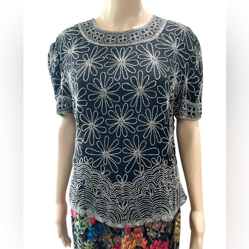 Papell Boutique Evening hand sparkly Beaded top-L